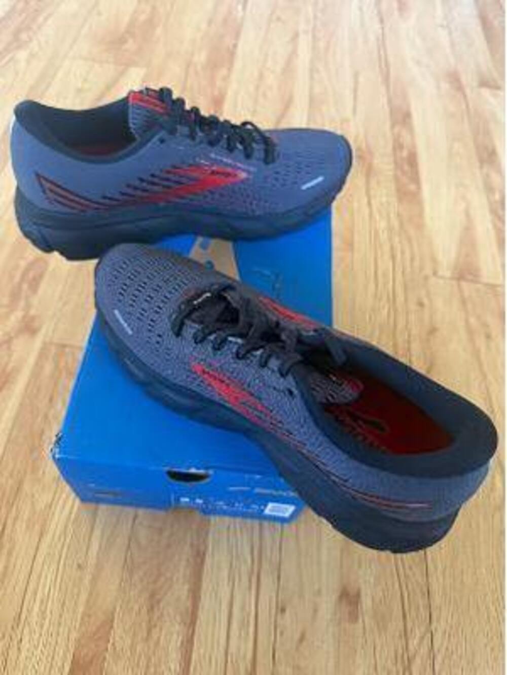 Brooks Ghost 13 GTX Mens 8.5 Waterproof Running Shoes Black Ebony Red 110342